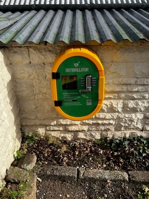 Local business funds new lifesaving defibrillator for people of Tregare and Raglan